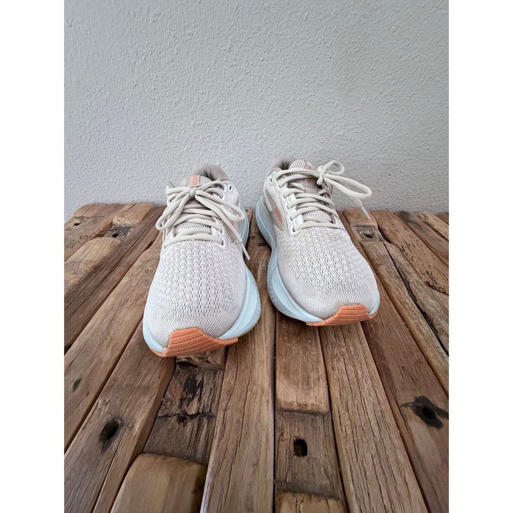 Brooks Glycerin GTS 21 Size 8 Beige Cream Peach Running Shoes 1204091B195